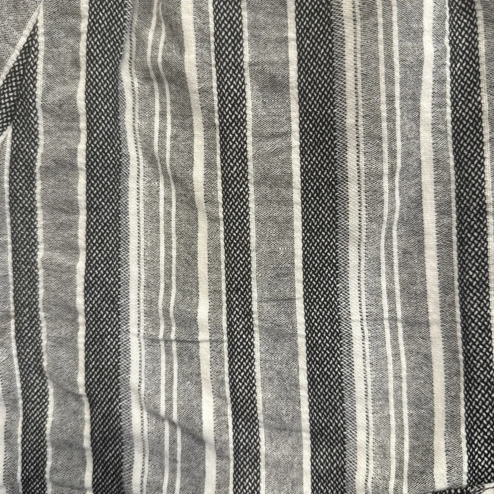 Roxy Cotton Beach Shorts Womens Medium Black White Striped Boho Pockets EUC - Picture 7 of 13